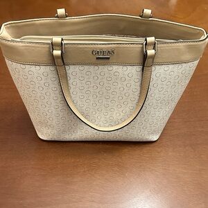 GUESS Los Angeles Cream and Tan Tote Bag